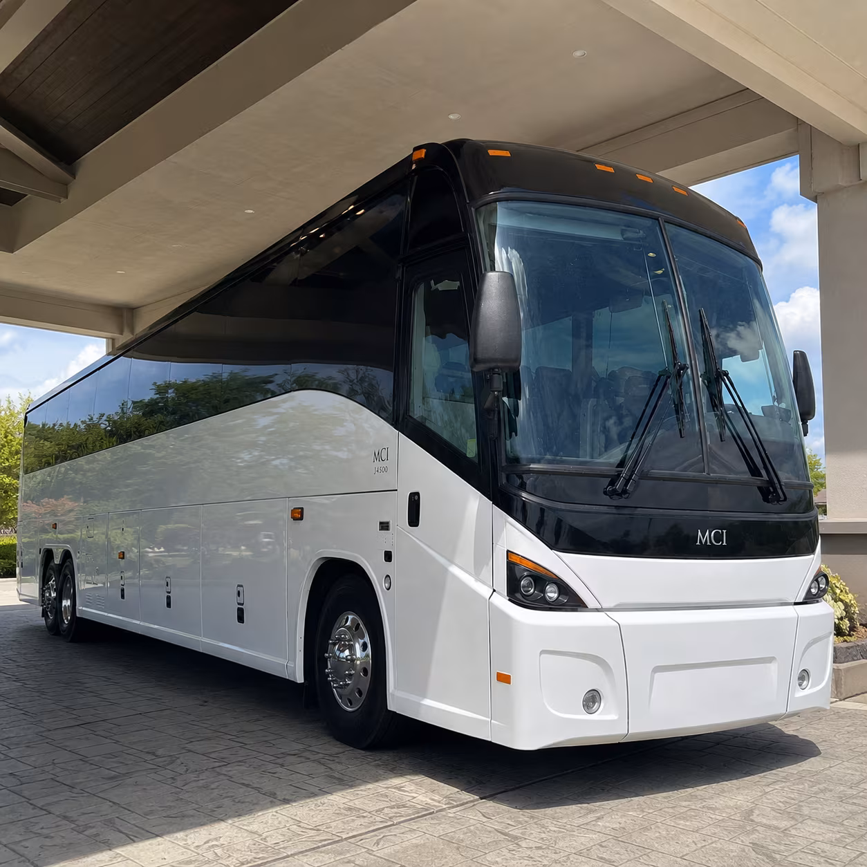 private charter buses for layovers in westminster